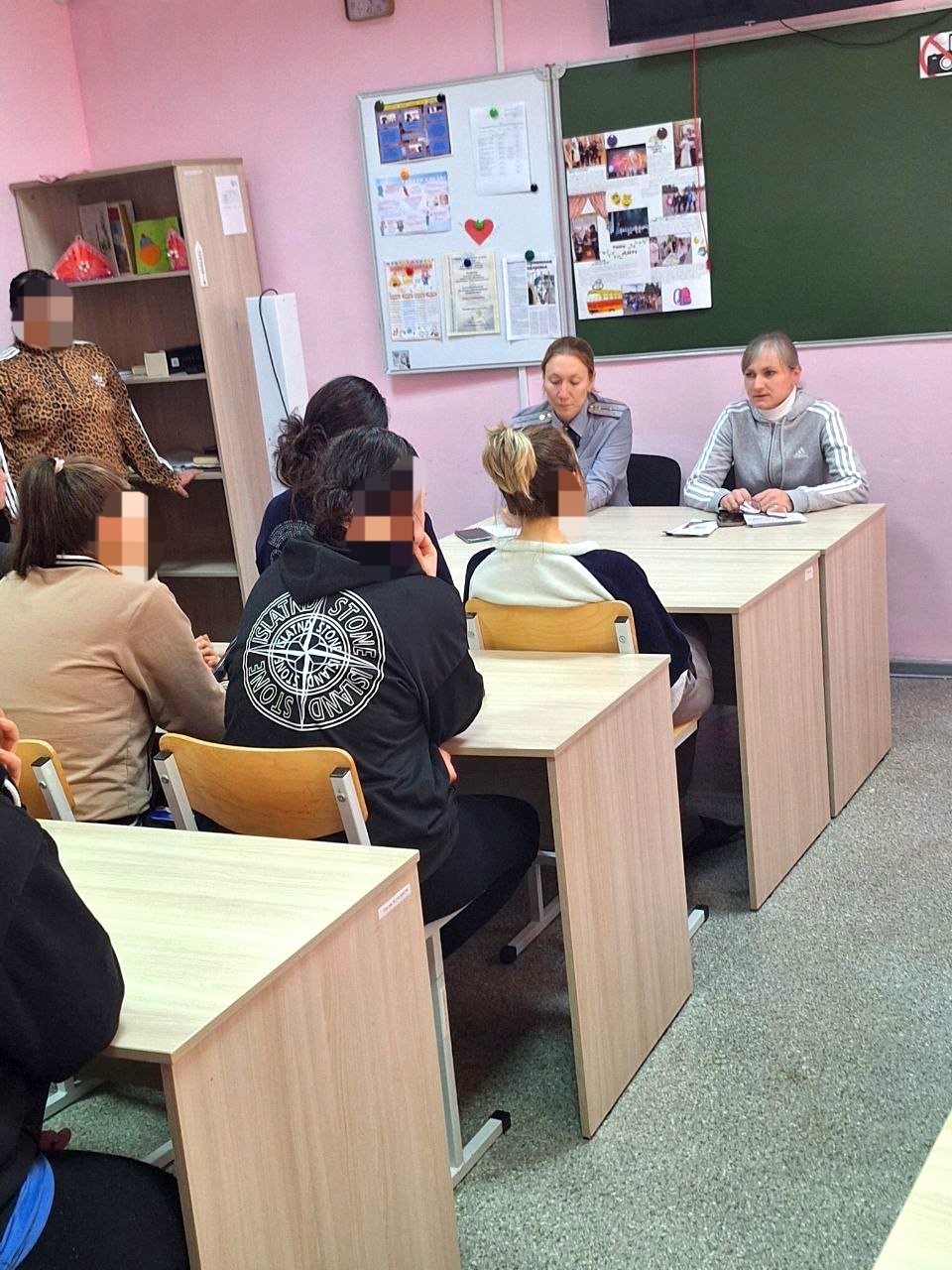  Посещение женского исправительного центра