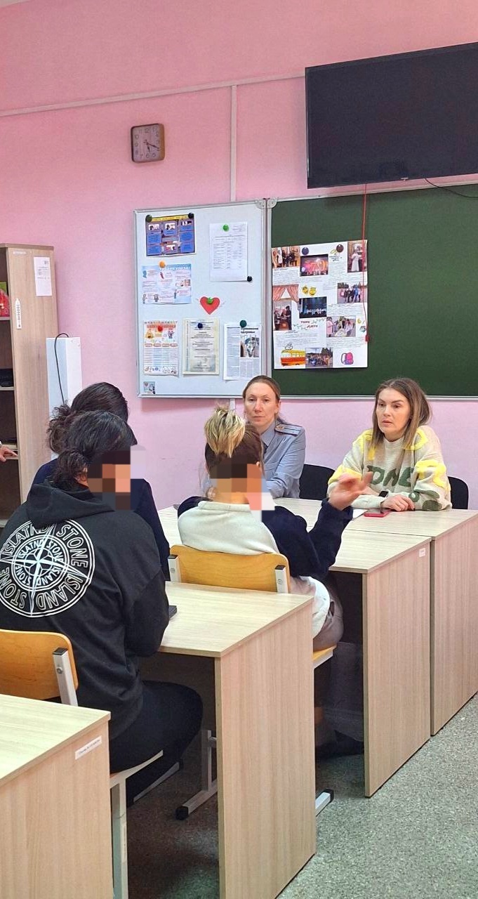  Посещение женского исправительного центра