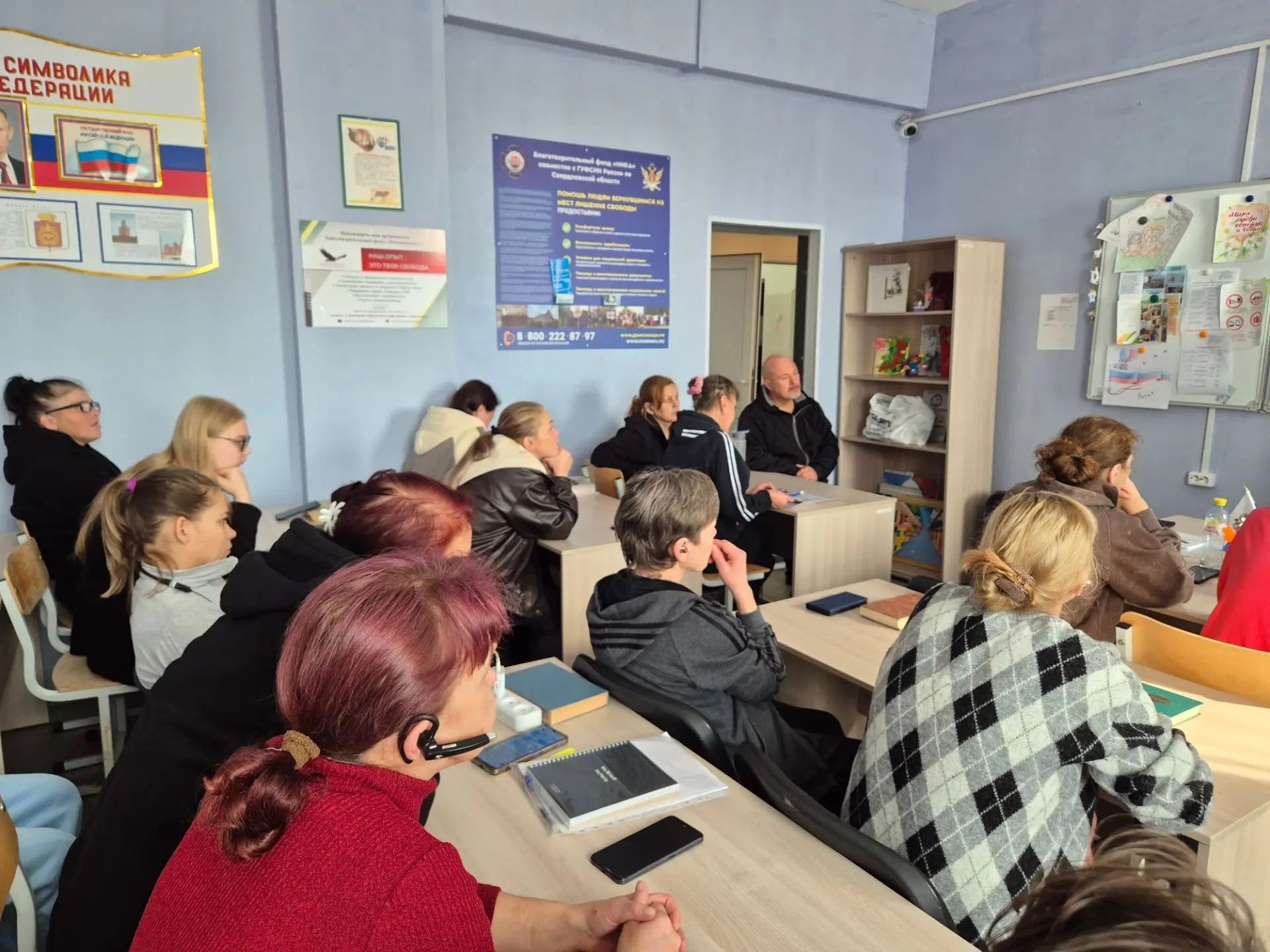 Регулярная работа в местах лишения свободы